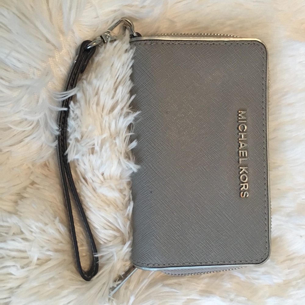 MK Wallet ***PRICE FIRM***